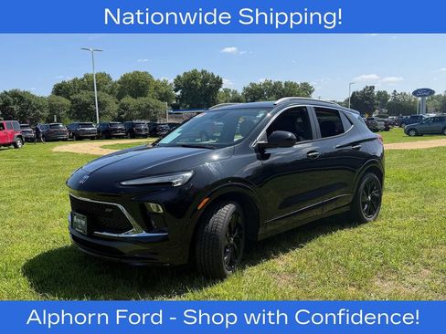 Used 2024 Buick Encore GX Sport Touring AWD/4WD image 7