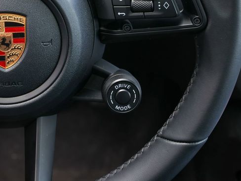 Certified 2026 Porsche Macan AWD/4WD image 26