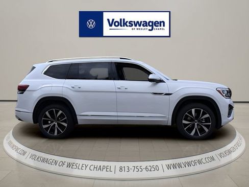 Certified 2026 Volkswagen Atlas SEL Premium R-Line AWD/4WD image 8