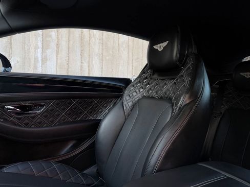 Used 2020 Bentley Continental GT image 29