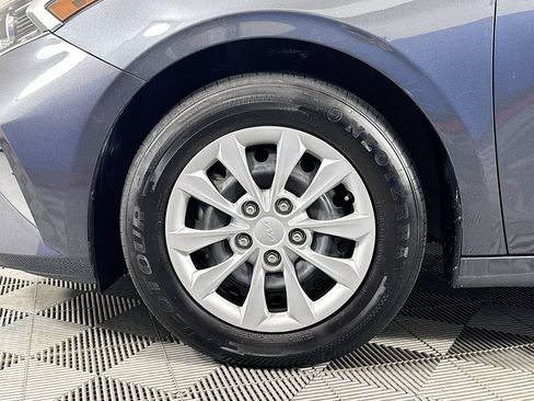 Used 2024 Kia Forte LX FWD image 27