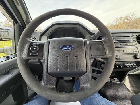 Used 2016 Ford F250 XL w/ XL Appearance Package image 25