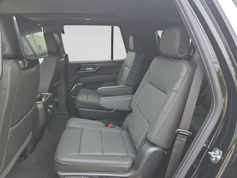 New 2026 GMC Yukon Denali w/ Denali Reserve Package AWD/4WD image 37