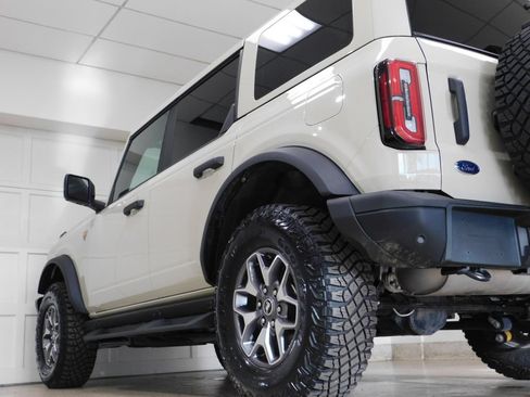 Used 2025 Ford Bronco Badlands AWD/4WD image 62