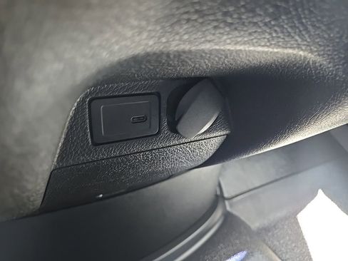 Used 2025 Mercedes-Benz Sprinter 2500 image 50