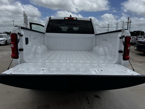 Used 2025 RAM 1500 Big Horn AWD/4WD image 30
