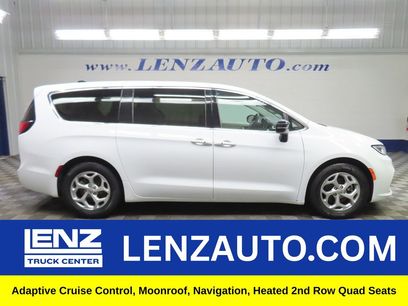 Used 2024 Chrysler Pacifica Limited