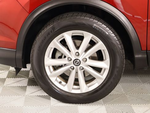 Used 2019 Nissan Rogue Sport SV image 16