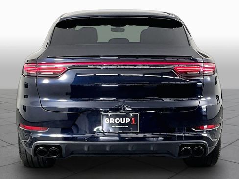 Used 2020 Porsche Cayenne AWD/4WD image 5