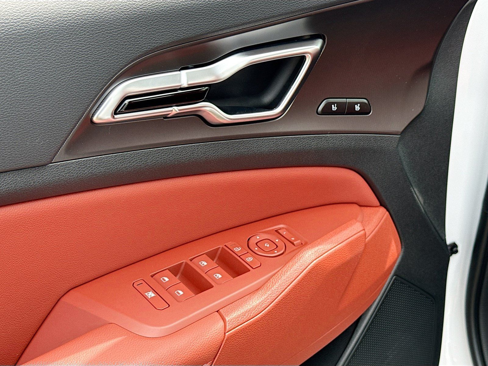 New 2026 Kia Sportage SX AWD/4WD image 8