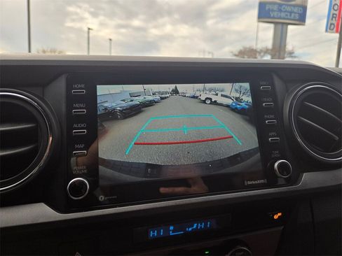 Used 2023 Toyota Tacoma TRD Sport image 13