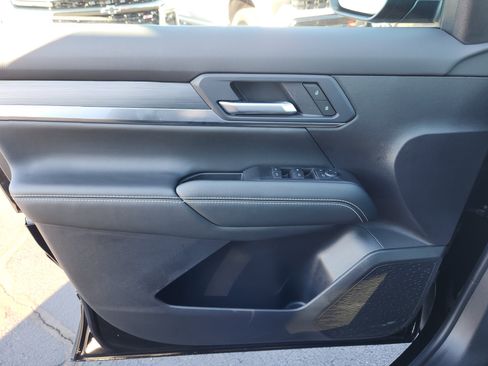 Used 2025 GMC Terrain Elevation image 23