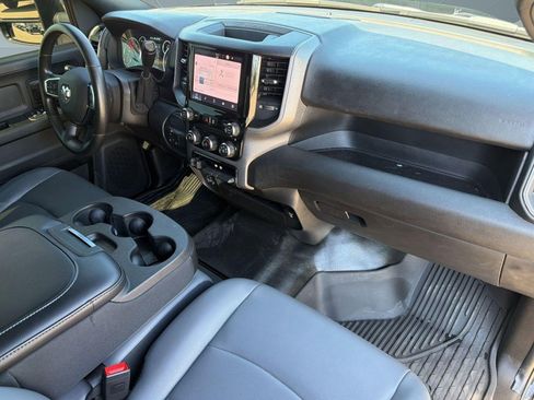 Used 2025 RAM 2500 Tradesman w/ Chrome Appearance Group AWD/4WD image 27