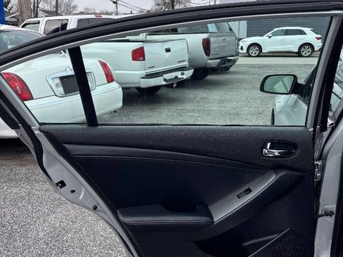 Used 2011 Nissan Altima 2.5 SL w/ Technology Pkg image 13