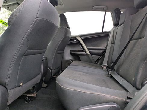 Used 2017 Toyota RAV4 XLE image 14