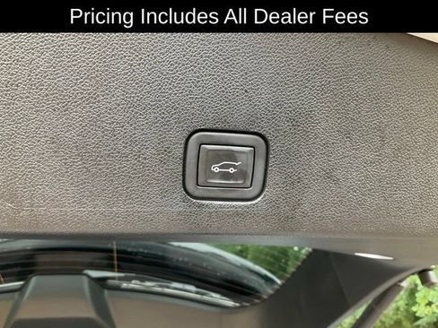 Used 2024 Cadillac XT6 Luxury w/ LPO, Floor Liner Package AWD/4WD image 20