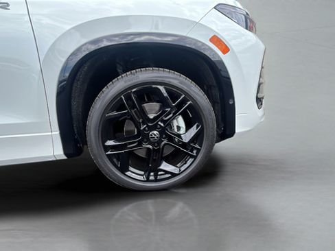 New 2026 Volkswagen Tiguan SE R-Line AWD/4WD image 28