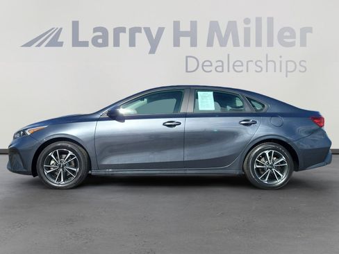 Used 2024 Kia Forte LXS image 3