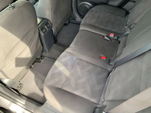 Used 2016 Nissan Rogue SV AWD/4WD image 31
