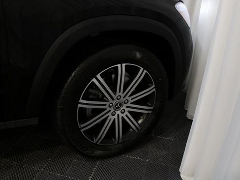 New 2025 Mercedes-Benz GLE 350 4MATIC image 12