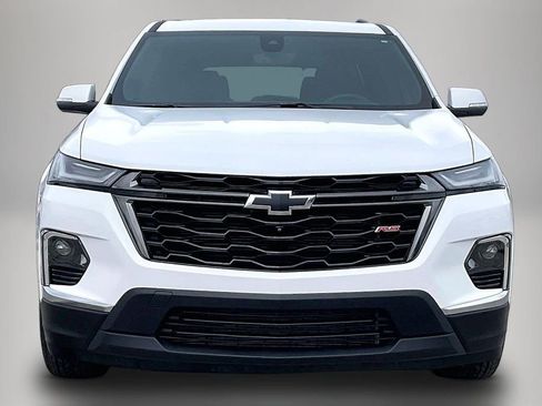 Used 2023 Chevrolet Traverse RS FWD image 3