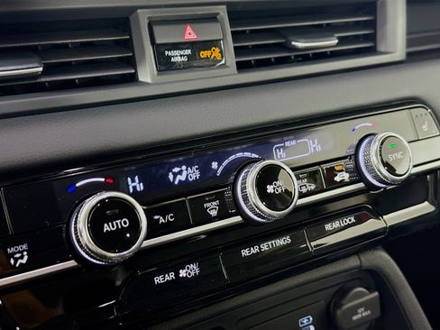 New 2026 Honda Pilot Touring image 17