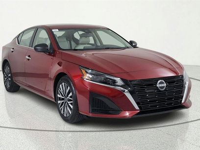 Used 2024 Nissan Altima 2.5 SV