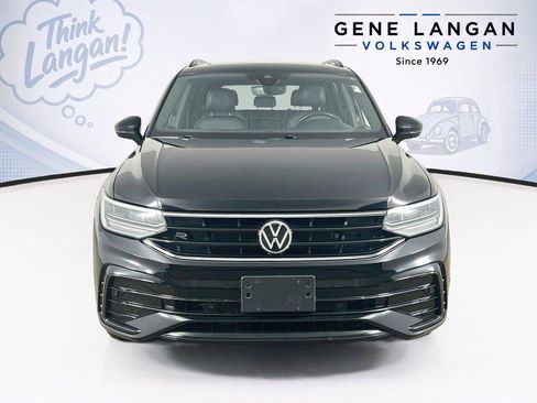 Certified 2022 Volkswagen Tiguan SE R-Line AWD/4WD image 2