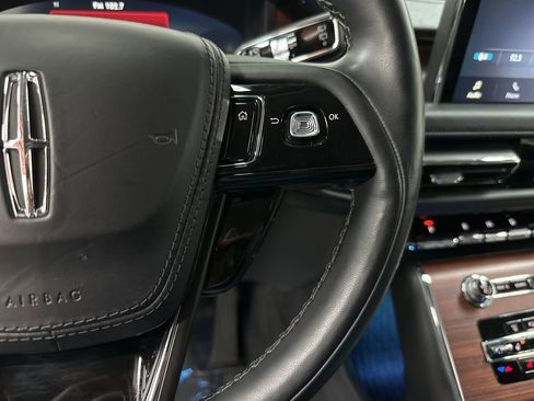 Used 2023 Lincoln Aviator Reserve w/ Equipment Group 201A image 16