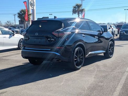 Used 2024 Nissan Murano SL image 3