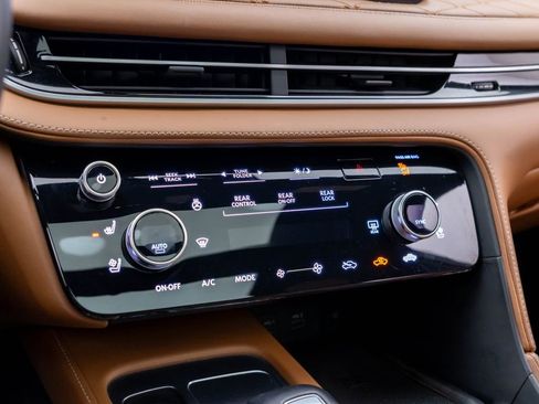 Used 2024 INFINITI QX60 Autograph w/ Cargo Package image 28