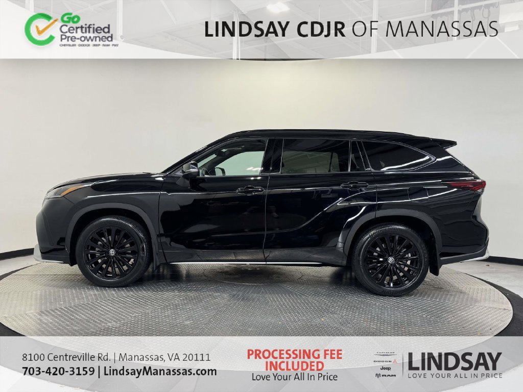 Used 2024 Toyota Highlander XSE FWD image 5