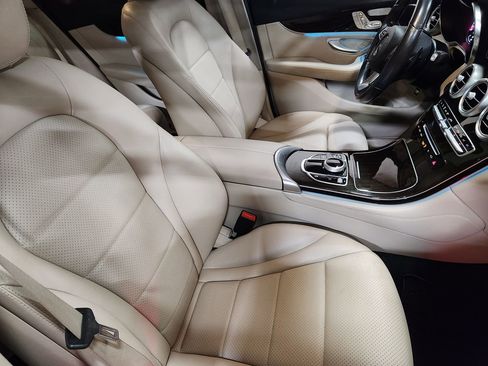 Used 2019 Mercedes-Benz GLC 300 image 31