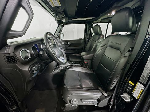 Used 2021 Jeep Wrangler Sahara image 13