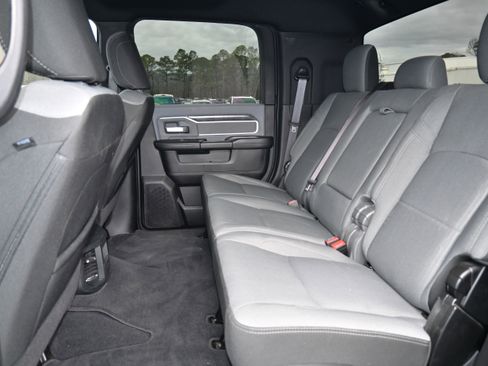 Used 2022 RAM 2500 Big Horn image 17