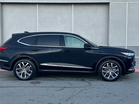 Certified 2024 Acura MDX FWD w/ Technology Package image 3