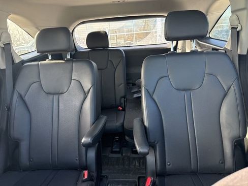 Certified 2022 Kia Sorento SX image 12