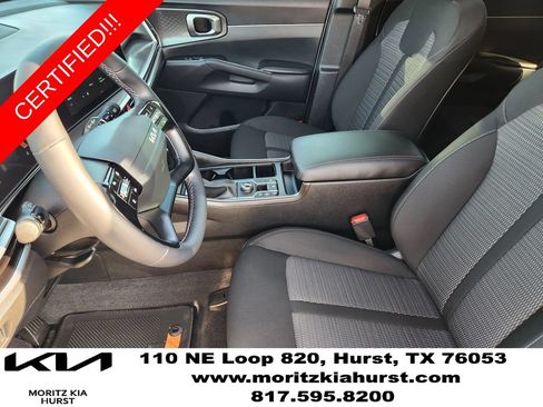 Certified 2026 Kia Sorento LX FWD image 12