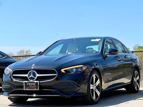 Used 2026 Mercedes-Benz C 300 4MATIC Sedan image 4