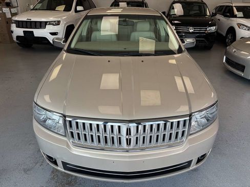 Used 2007 Lincoln MKZ image 2