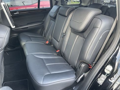 Used 2012 Mercedes-Benz GL 450 4MATIC image 26