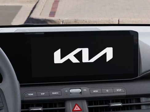 New 2026 Kia K4 LXS image 25