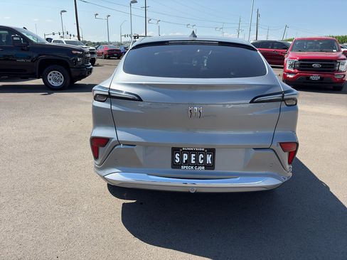 Used 2025 Buick Envista Avenir FWD image 5