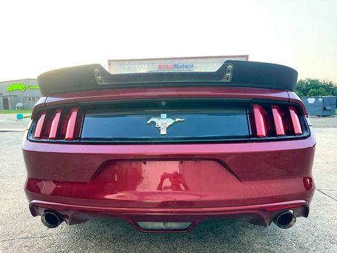 Used 2016 Ford Mustang GT RWD image 6