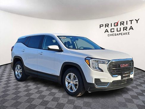 Used 2024 GMC Terrain SLE AWD/4WD image 3