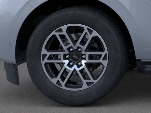 New 2025 Ford Expedition Active RWD image 19
