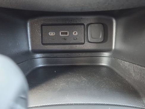Certified 2024 Chevrolet Equinox LT w/ LPO, Floor Liner Package FWD image 33