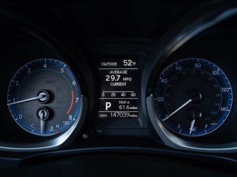 Used 2016 Toyota Corolla S image 33