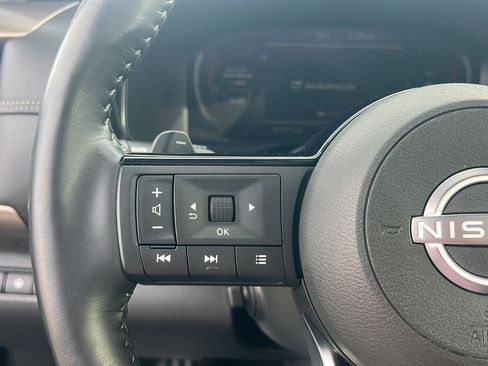 Used 2023 Nissan Pathfinder Platinum AWD/4WD image 22