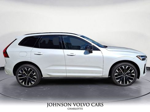 New 2026 Volvo XC60 B5 Ultra w/ Protection Package Premier image 8